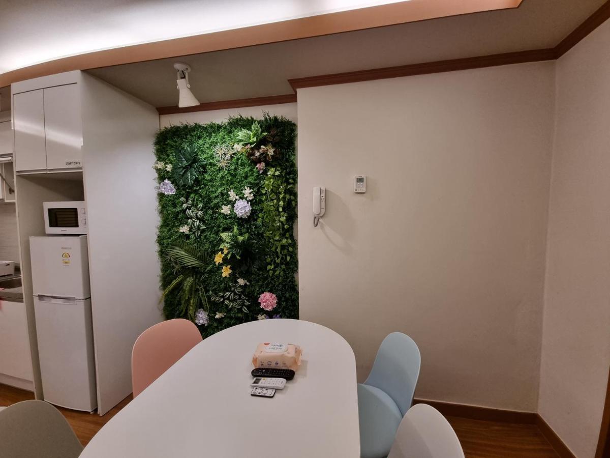 Complace H سيول المظهر الخارجي الصورة